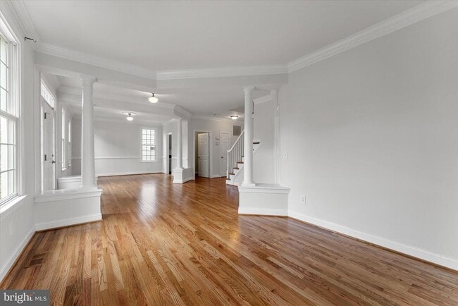 Building Photo - 116 Desales Dr