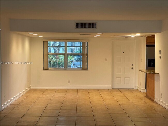 Foto del edificio - 4009 N Cypress Dr