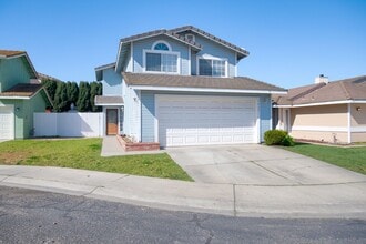 Building Photo - 1927 Carmenita Ct