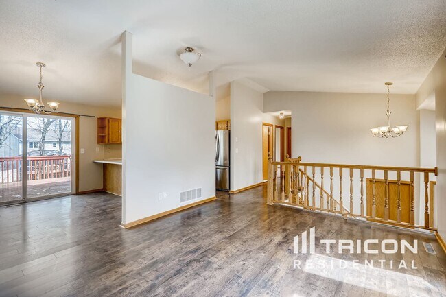 Foto del edificio - 5752 W 134th St