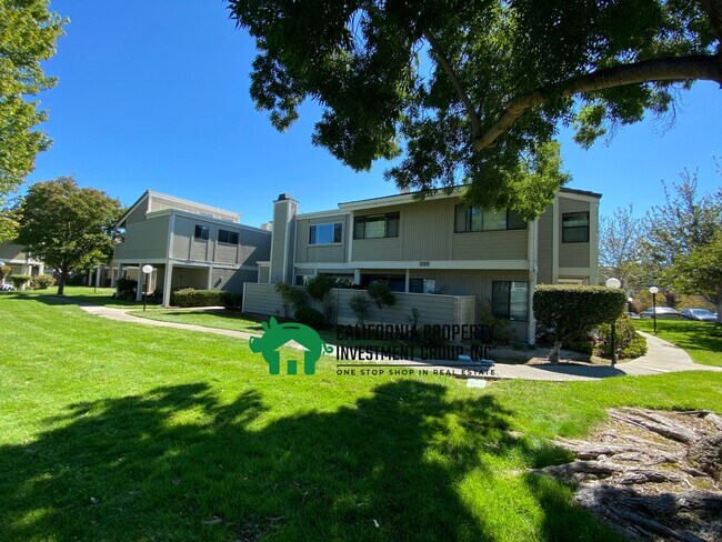 Building Photo - 310 Atlas Dr