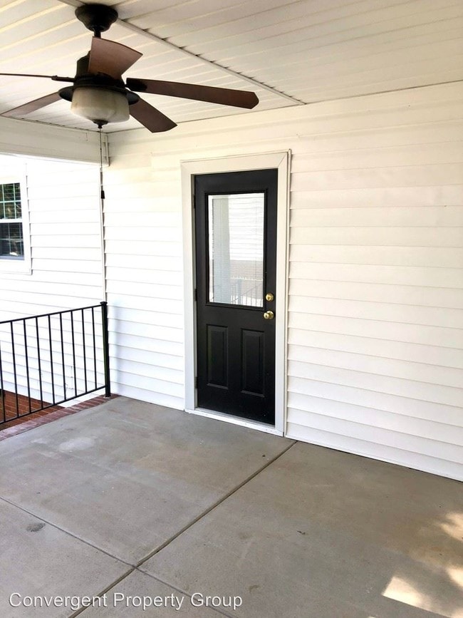 Building Photo - 4 br, 4.5 bath House - 5 Edgewood Drive