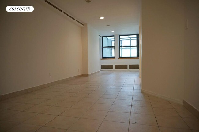 Foto del edificio - 305 E 56th St