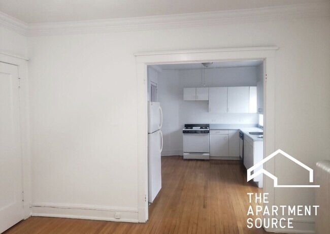 Foto del edificio - 2306 W Wilson Ave