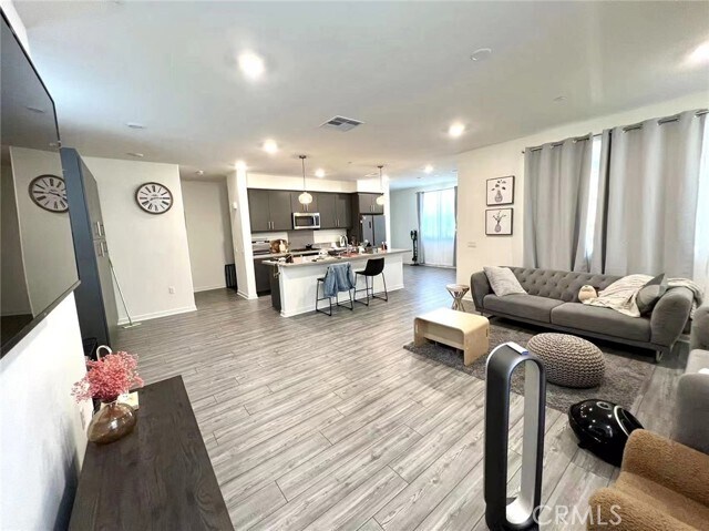 Foto del edificio - 8248 Spirit St