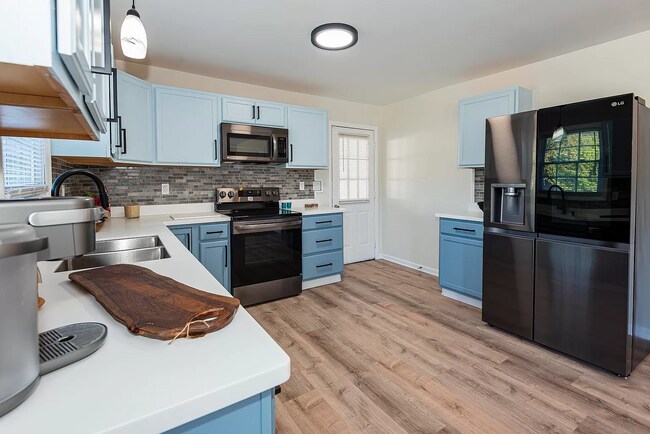 Photo - 7 Sulphur Springs Rd House