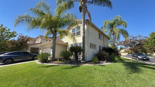 Building Photo - 9800 Pipit Way