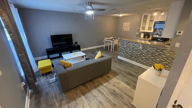 Foto del edificio - 629 Dory Ln