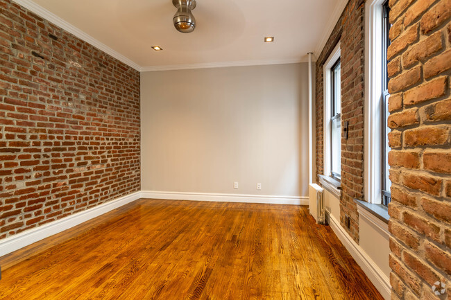 Living Area 1br - 410 E 13th St