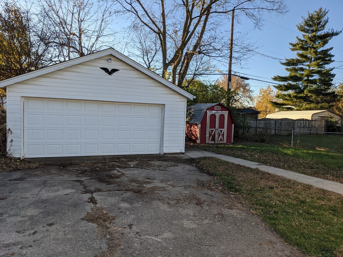 2749 Gladstone St, Moraine, OH 45439 House Rental in Moraine, OH