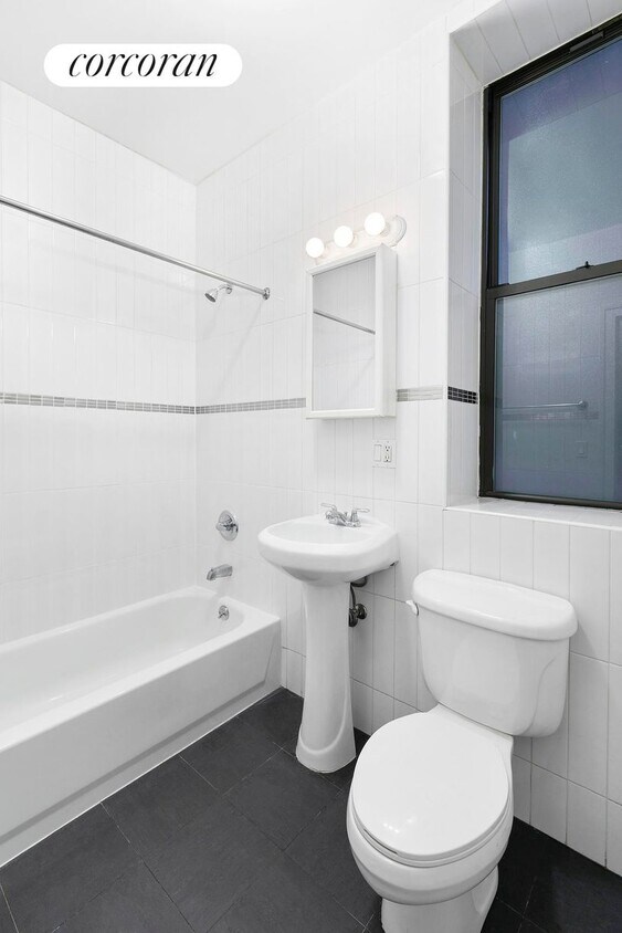 Foto del edificio - 11 1/2 W 84th St
