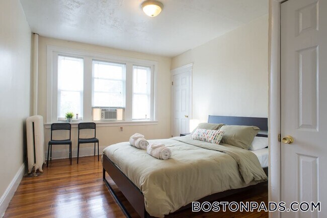 Foto del edificio - 244 Kelton St