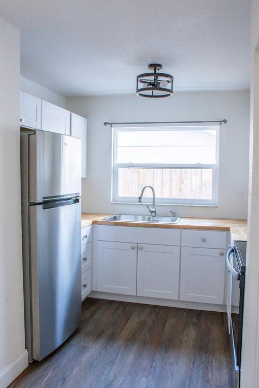 Foto del edificio - 6813 S Himes Ave