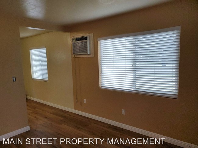Building Photo - 2 br, 1 bath Apartment - 3315 Fairmount Blvd