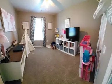 Building Photo - 705 Elliott Ln