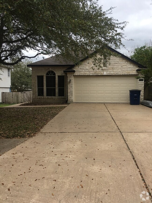 Building Photo - 1315 Tetbury Ln