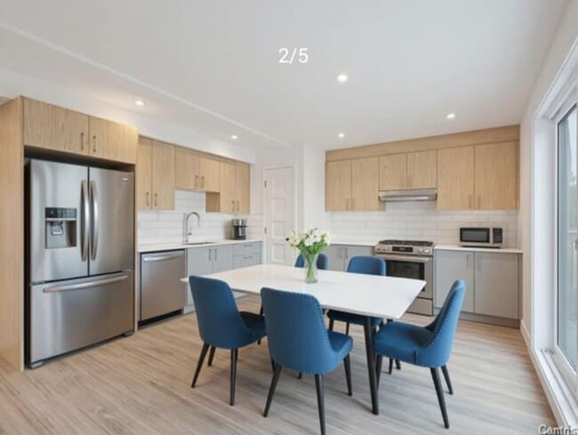 Photo du bâtiment - 9409 Av Larose