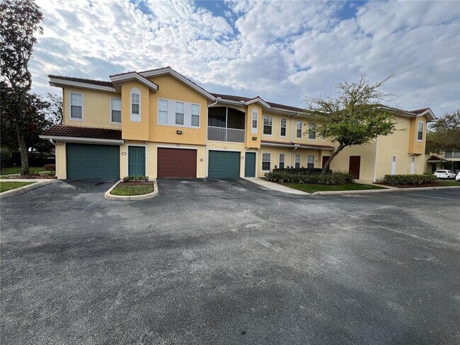 Building Photo - 12017 Villanova Dr