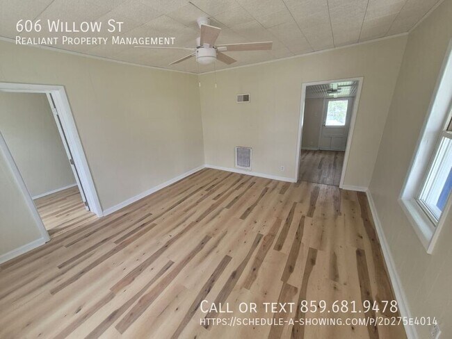 Building Photo - 606 Willow St