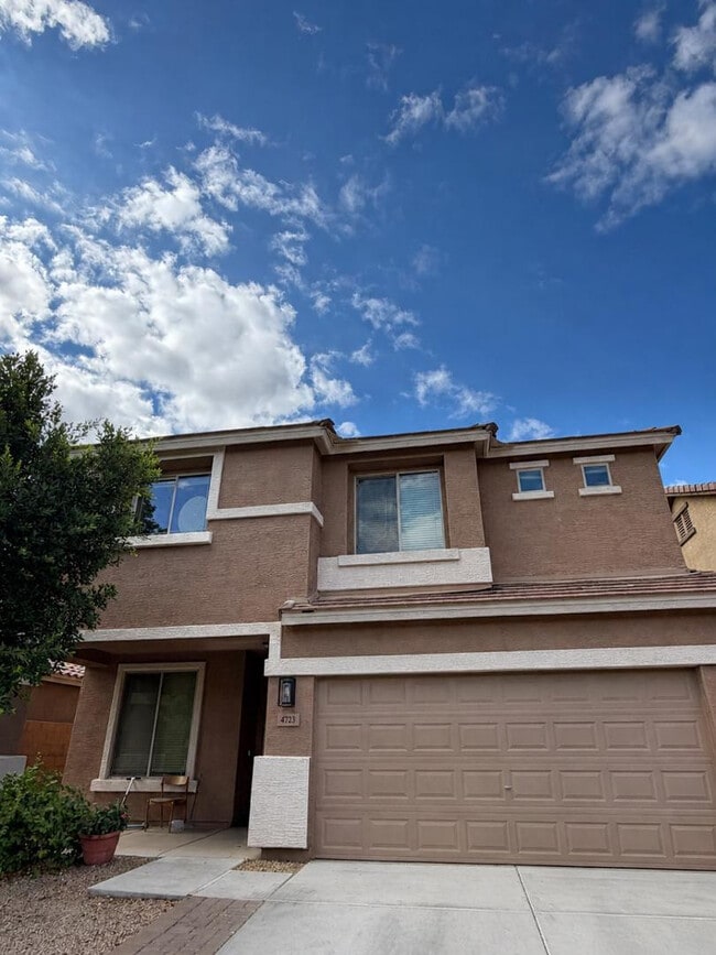 Building Photo - 4723 W Gelding Dr