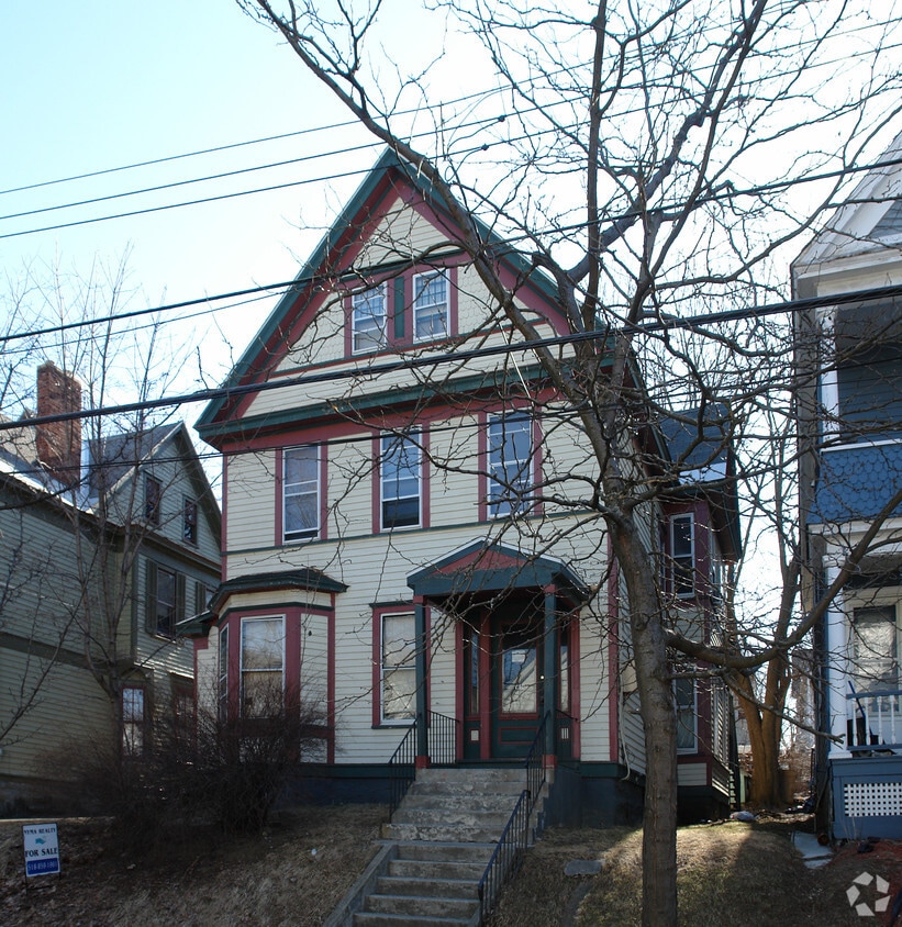 Building Photo - 1054 University Pl