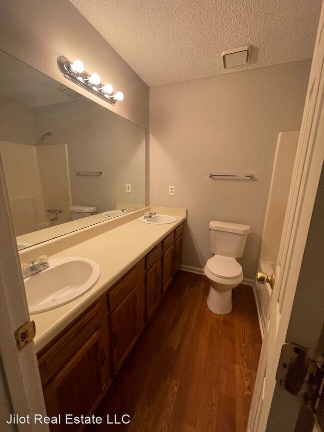 Foto del edificio - 3 br, 2.5 bath House - 2185 Clanton Terr