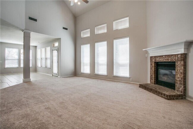 Foto del edificio - Coming Soon in Frisco – Spacious 5-Bedroom Home You Don’t Want to Miss!