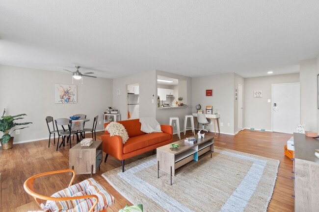 Foto del edificio - Westchester Tower Apartments