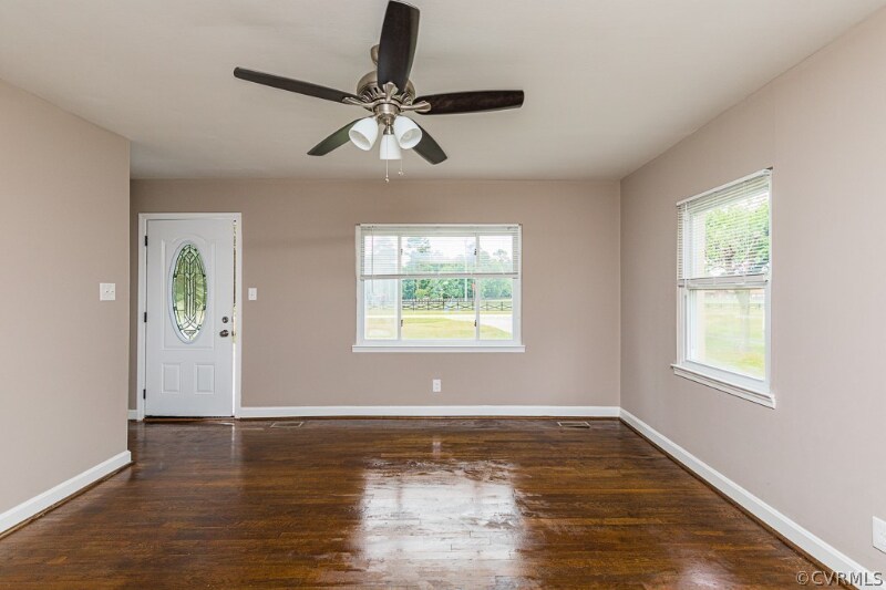 Foto principal - 5215 Ruffin Rd