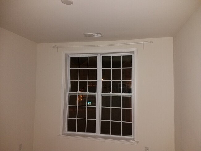 Foto del edificio - 514 Center Meadow Ln