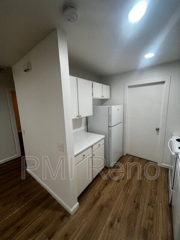 Foto del edificio - 1062 H St