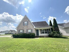 Building Photo - 3001 Weybridge Dr