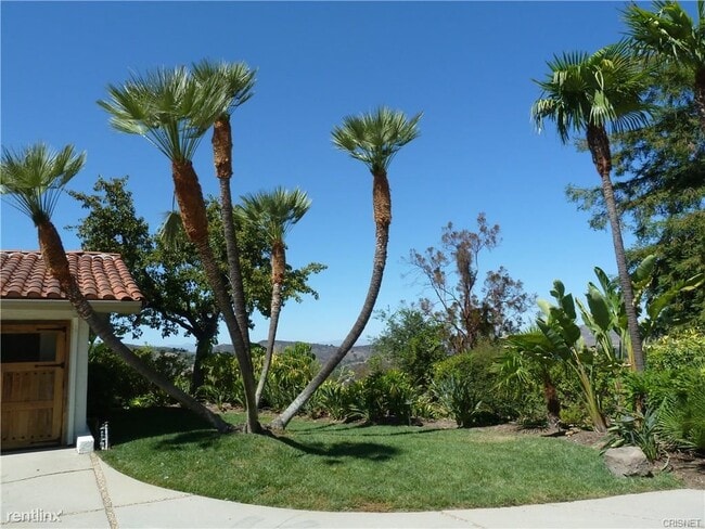 Building Photo - 4 br, 2 bath House - 2109 Hillsbury Rd