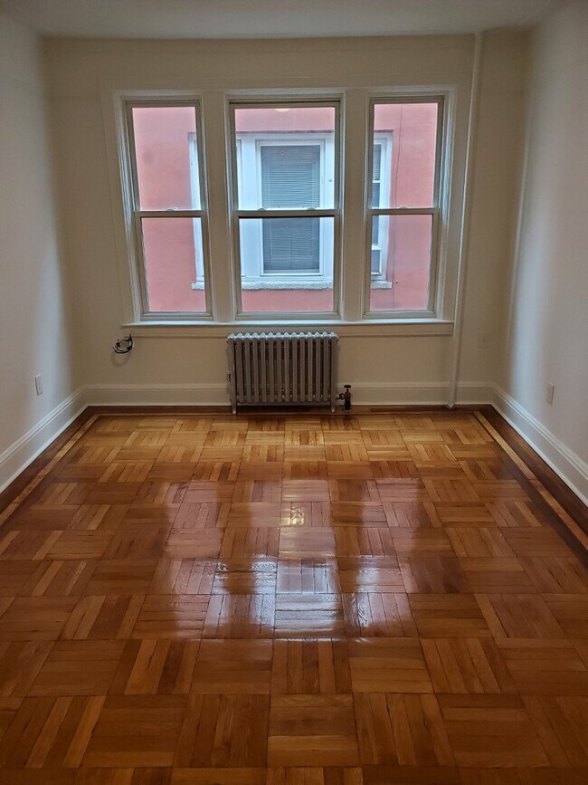 Dormitorio 2 - 1855 Colden Ave