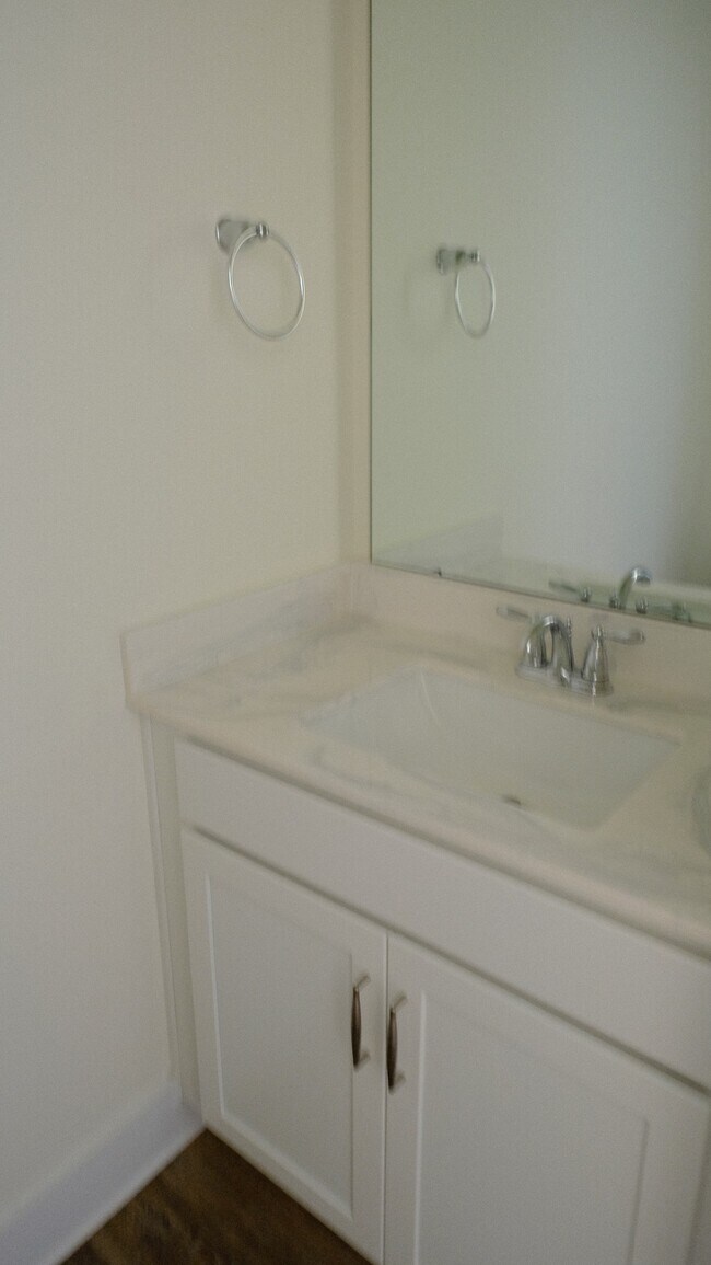 Building Photo - 2152 Bexar Trl