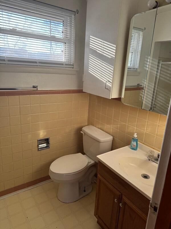 Foto del edificio - 325 Highland View Dr