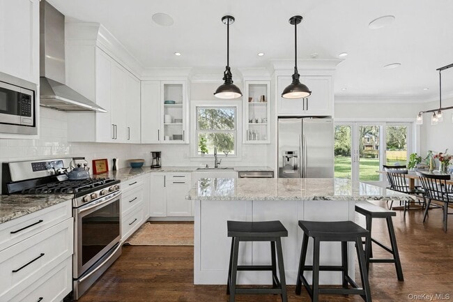 Foto del edificio - 134A Montauk Hwy