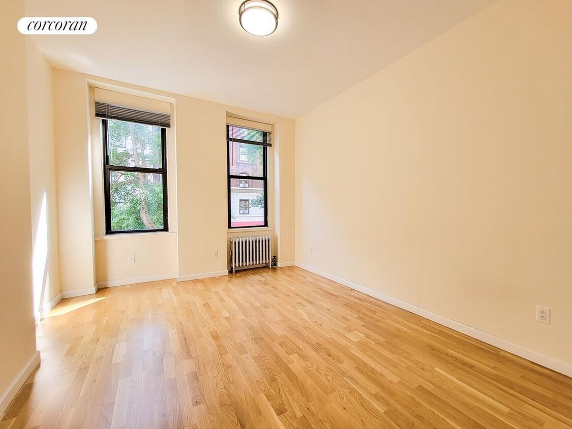Foto principal - 239 E 51st St
