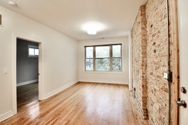 Foto del edificio - 2612 N Fairfield Ave