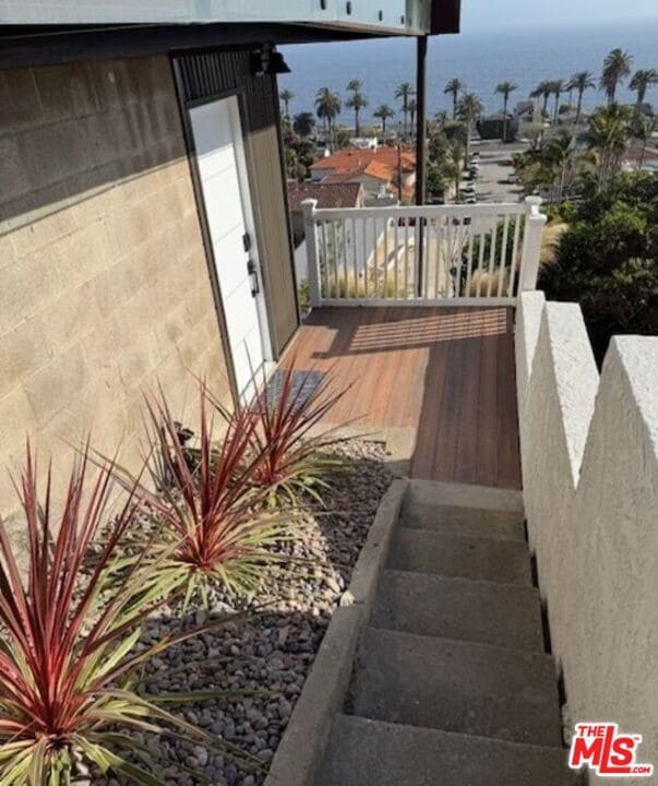 Building Photo - 1433 Silvius Ave