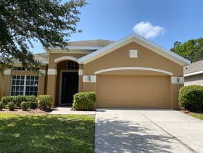 Building Photo - 656 Fern Lake Dr