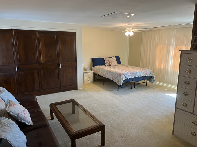 Foto del edificio - 16806 Madrone Cir