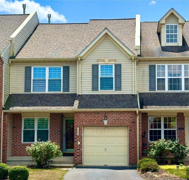 Building Photo - 306 Jamestown Ct
