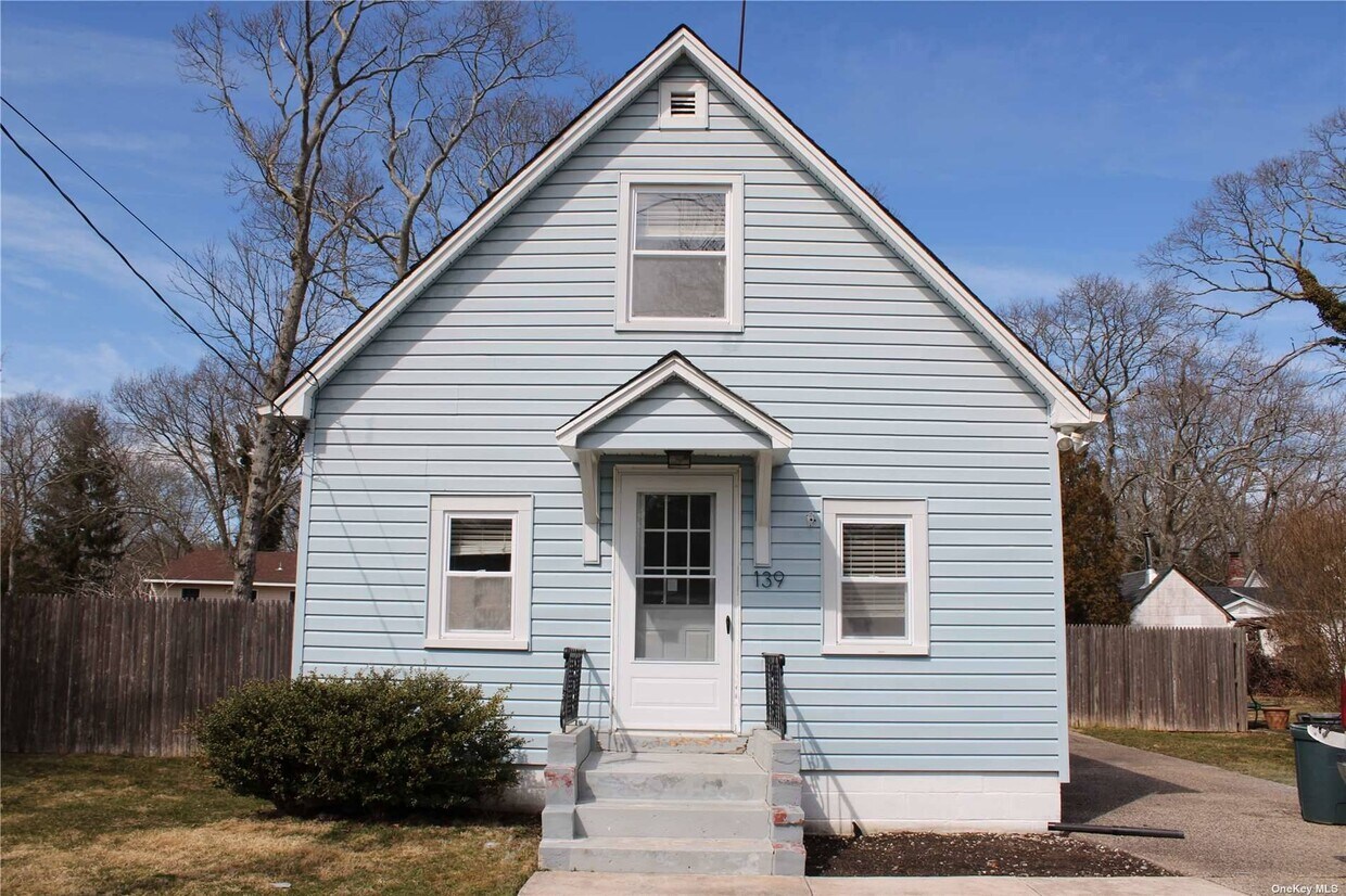 Primary Photo - 139 Aspen Rd