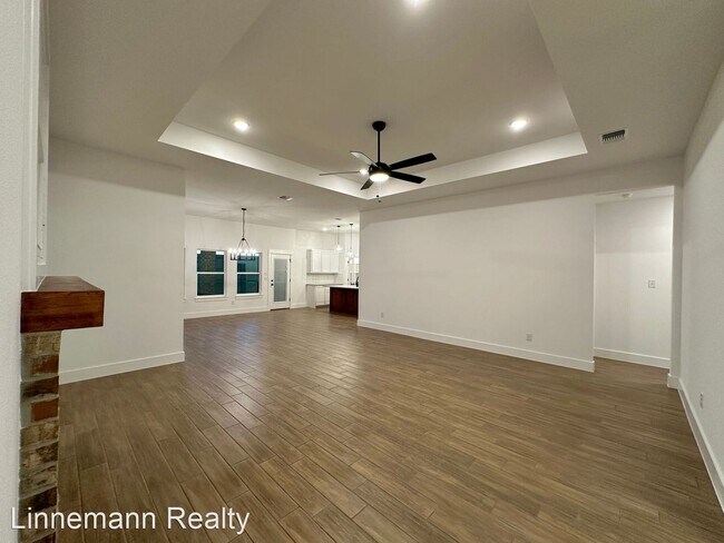 Building Photo - 4 br, 2 bath House - 8501 James Herring Way