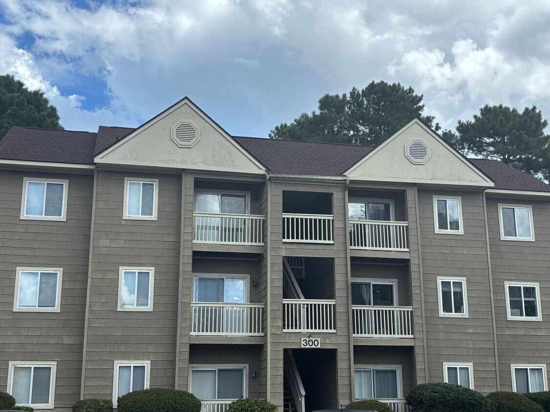 Primary Photo - 2 BEDROOM 1 BATH CONDO AT MYRTLE GREENS 3r...