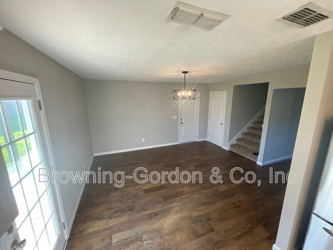 Building Photo - 671 McKean Drive