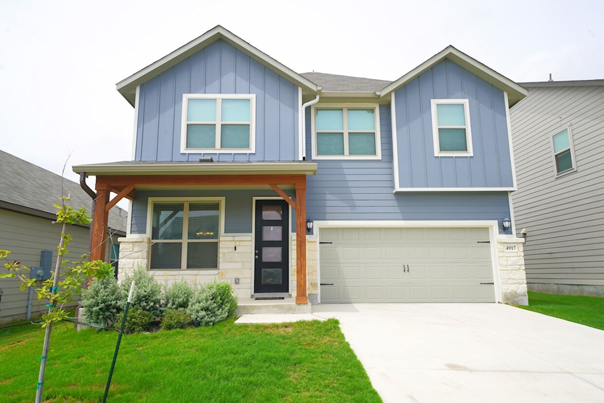 Foto principal - Gorgeous Like-New Home in Asher Place (Sai...