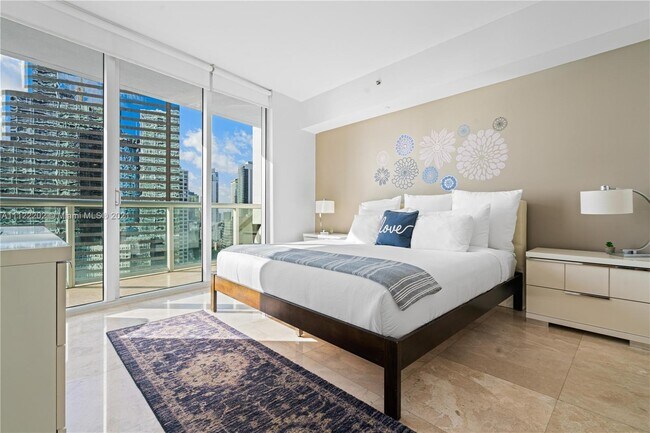 Foto del edificio - 485 Brickell Ave