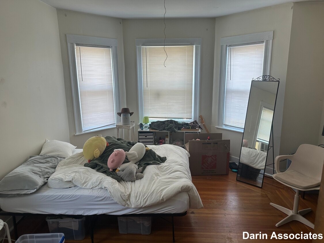 Primary Photo - 361 Boston Ave